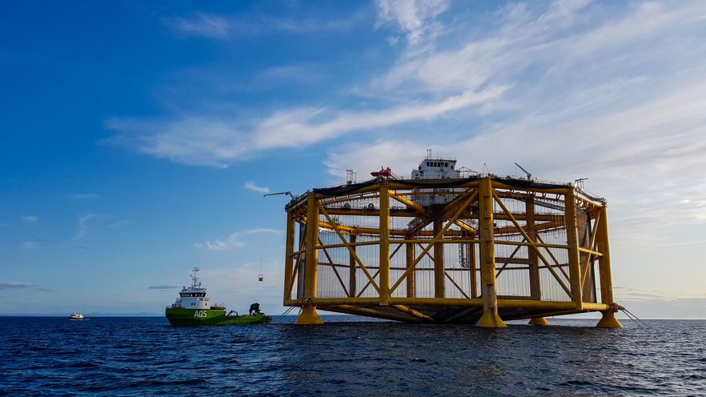 Havbasert fiskeoppdrett på Frohavet i Trøndelag. SalMar sitt Ocean Farm-prosjekt