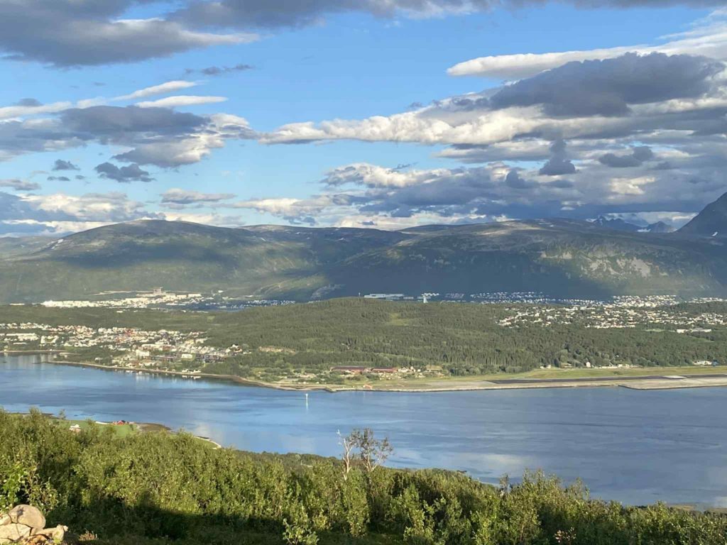 Utsikt mot Solneset fra Kvaløya